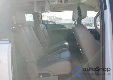 2013 Chrysler Town & Country Touring из США, поврежденный, VIN 2C4RC1BG4DR819443